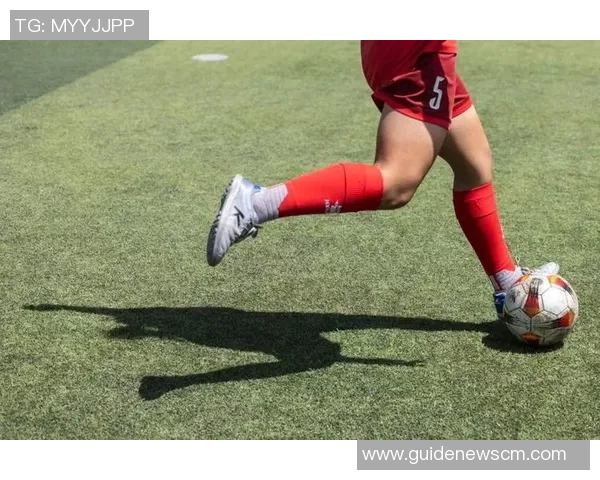 足球明星赛前热身时的搞笑瞬间与精彩互动大揭秘